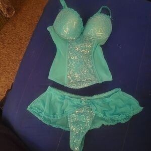 Chic Turquoise Lace Bra Set